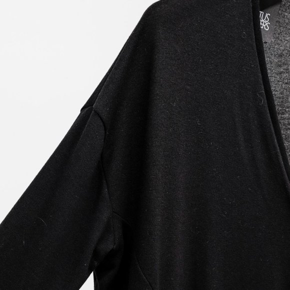 Lotus Eaters Long Black Button Cardigan - Picture 5 of 8